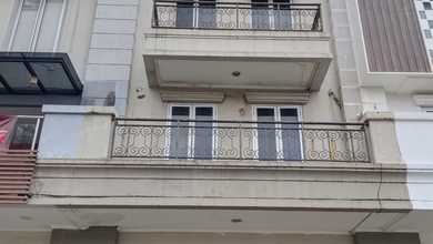 Dijual Ruko Bisnis Green Lake Sunter Jakarta Utara