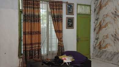 Kesempatan Rumah di Harapan Indah, Bekasi, LB 220m², Harga 1,3 Miliar