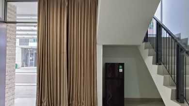 Dikontrakkan Rumah Murah di Pantai Indah Kapuk 2, Jakarta Utara, LT 120m²