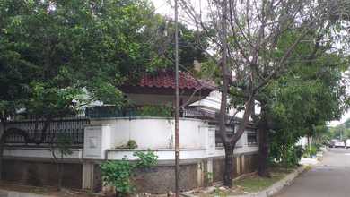 Rumah Mewah di Kawasan Pulomas, Jakarta Timur, LB 300m², Harga 8 Miliar