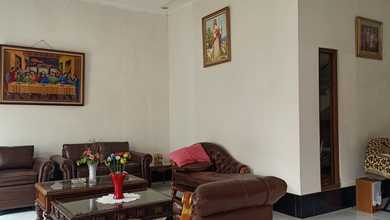 For Sale rumah Eksklusif di Pondok Kelapa, Jakarta Timur - LT 256m²