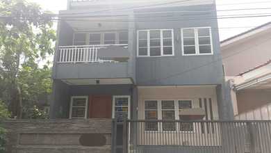  
 	
Sewa Rumah Area Strategis dan Favorit di Jakarta Timur