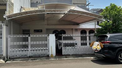 Rumah Mewah di Kawasan Kelapa Gading, Jakarta Utara, LB 120m², Harga 5,5 Miliar