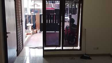 Rumah Sewaan Murah di Harapan Indah, Bekasi, 3 KT, Harga 41 Juta /tahun