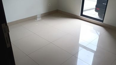 Rumah Siap Pakai di Area Summarecon Crown Gading, Bekasi, LT 77m²