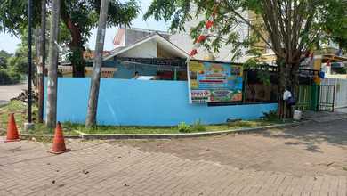 Rumah Mewah di Kawasan Villa Melati Mas, Tangerang Selatan, LB 90m², Harga 2,9 Miliar