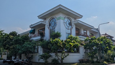 Rumah Mewah di Permata Buana, Jakarta Barat, 5 KT, LT 470m²