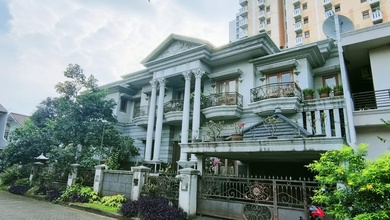 Rumah Area Luxury Pekayon, Bekasi - Harga Menarik 7 Miliar