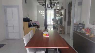 Kesempatan Rumah di Kemang Pratama, Bekasi, LB 100m², Harga 2,2 Miliar