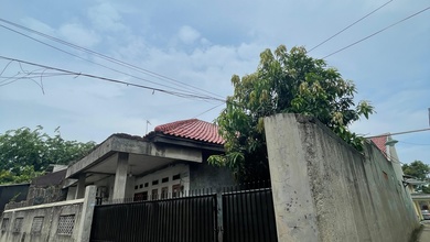 Jual Rumah Strategis di Pondok Gede, Bekasi - LT 330m²