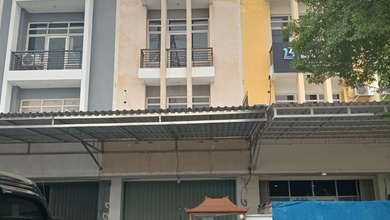 Ruko Symphoni Kota Harapan Indah Bekasi 3 Lantai Siap Pakai Lokasi Strategis dan Ramai Harga Murah