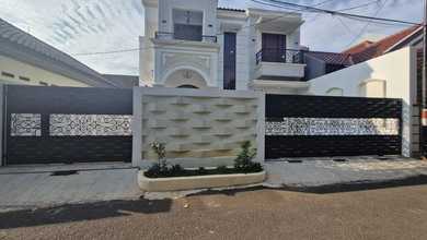 Rumah Elite di Kawasan Pondok Kelapa, Jakarta Timur, LB 290m², Harga 4,6 Miliar