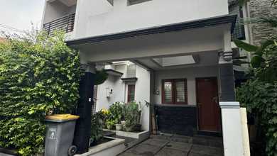 Kesempatan Eksklusif, rumah Mewah di Kramat Jati, Jakarta Timur, LB 200m²