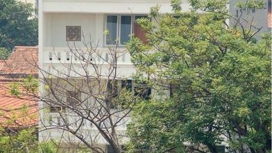 For Sale rumah Premium di Cempaka Putih, Jakarta Pusat - LT 185m²