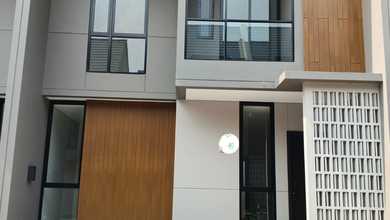 Rumah Sewa Nyaman Lokasi Summarecon Crown Gading, Bekasi, LB 109m²