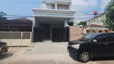 Dijual rumah Eksklusif di Pulomas, Jakarta Timur - LT 132m²