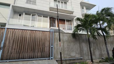 Penawaran Eksklusif, rumah Mewah di Sunter, Jakarta Utara, LB 800m²