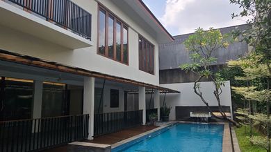 Rumah Nyaman untuk Disewakan di Permata Hijau, Jakarta Selatan, Harga 825 Juta /tahun