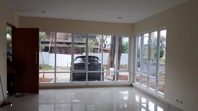 Hunian Elite di Kawasan Kedoya, Jakarta Barat, LB 200m², Harga 6,2 Miliar