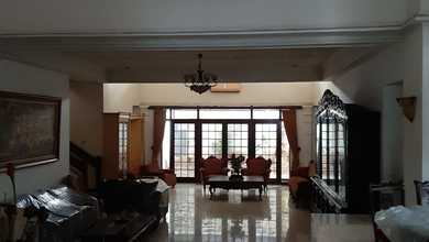 Penawaran Langka, rumah Mewah di Menteng, Jakarta Pusat, LB 900m²