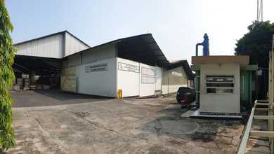 Gudang di Jalan Raya Narogong Bekasi