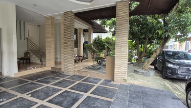Rumah Mewah di Kawasan Pondok Aren, Tangerang Selatan, LB 200m², Harga 5,6 Miliar