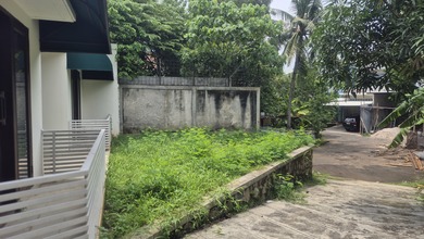 Rumah Area Premium Bintaro, Tangerang Selatan - Harga Menarik 5 Miliar