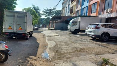 Sewa ruko sunter akses kontener