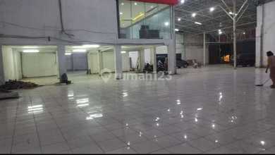 Dijual Bangunan Ex Showroom Mobil, Luas 2.500 M², Jurumudi, Benda, Tangerang