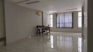 Dijual Ruko 3,5 Lantai di Emerald Commercials, Summarecon Bekasi