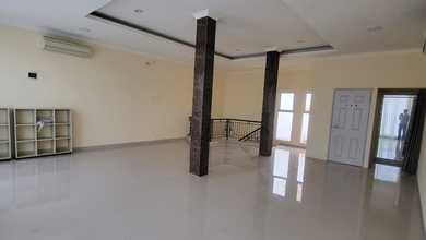 Di Sewa Ruko 2,5 Lantai Lebar 8 di Pondok Kelapa Jakarta Timur