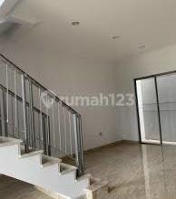 Rumah Area Premium Golf Island, Jakarta Utara - Harga Terbaik 3,8 Miliar