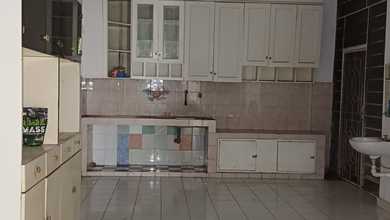 Rumah Mewah Unfurnished Lokasi Strategis di Muara Karang