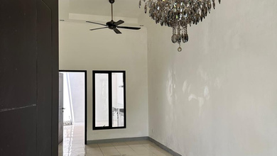 Kesempatan Rumah di Tarumajaya, Bekasi, LB 102m², Harga 900 Juta
