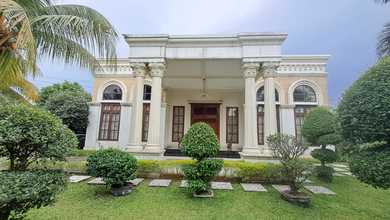 Hunian Mewah di Cibinong, Bogor, 4 Kamar Tidur, LT 1314m²
