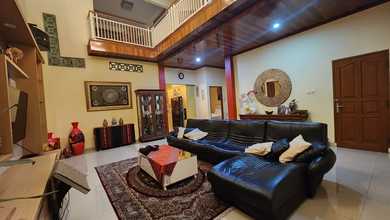 Dijual Rumah Strategis di Serpong, Tangerang Selatan - LT 180m²