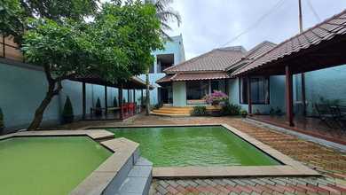 Kesempatan Eksklusif, rumah Prestisius di Sawangan, Depok, LB 500m²