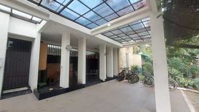 Penawaran Langka, rumah Mewah di BSD, Tangerang Selatan, LB 300m²