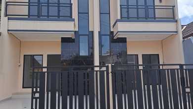 Hunian Idaman di Serpong Villa Melati Mas, Tangerang Selatan, 4 KT, Harga 1,8 Miliar