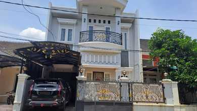 Rumah Prestisius di Kawasan Serpong, Tangerang Selatan, LB 220m², Harga 2,6 Miliar