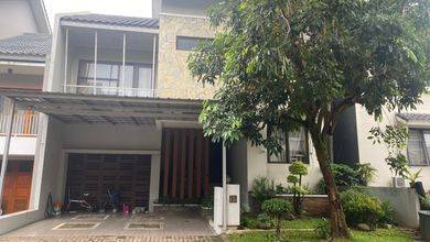 Rumah Eksklusif Furnished Lokasi Strategis di Bintaro