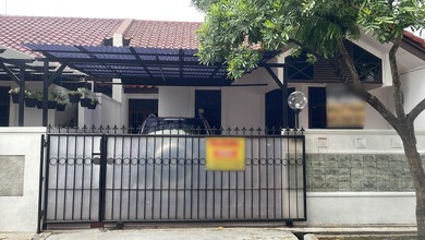 Dijual Rumah Strategis di Taman Meruya, Jakarta Barat - LT 150m²
