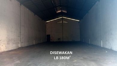 Disewakan Gudang Kamal Dadap Bangunan Minimalist Tanah 192m²