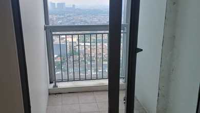 Apartemen Nyaman Dijual Cepat di Gading Serpong, Tangerang, Harga Menarik!