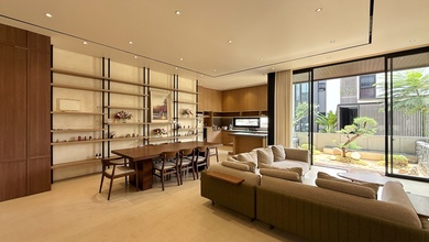 Rumah Area Luxury Sunrise Garden, Jakarta Barat - Harga Terbaik 12,9 Miliar