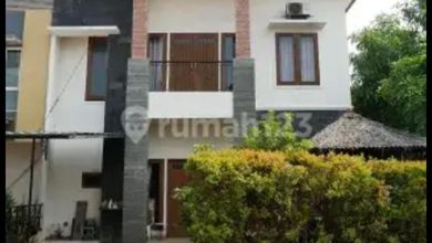 Hunian Mewah di Kawasan Modernland, Tangerang, LB 200m², Harga 2,75 Miliar