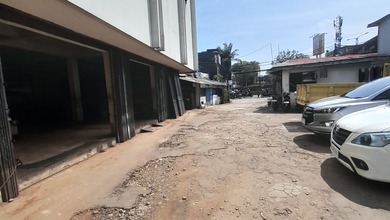 Disewakan/dijual Ruko 4 Lt Gandeng Lokasi Strategis Grogol