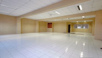 Disewakan/ Dijual Bangunan Ruko Muara Karang