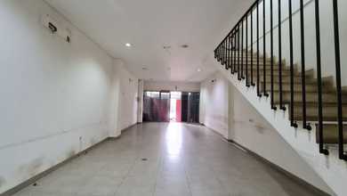 Disewakan Ruko 3 Lt Muara Karang Raya Lokasi Ramai