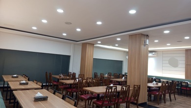 Disewakan Ruko Gandeng Dua 4 LT Muara Karang